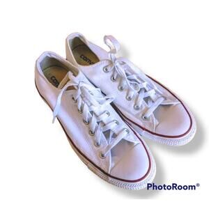 Converse Chuck Taylor All Star Classic White Low Top Sneaker Unisex M8/W10